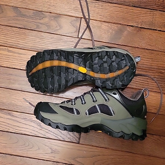 Men's Merrell hiking boots size 8.5, like new - Picture 6 of 9